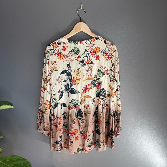 Mystree Boho Floral Ombre Blouse - Picture 2 of 6